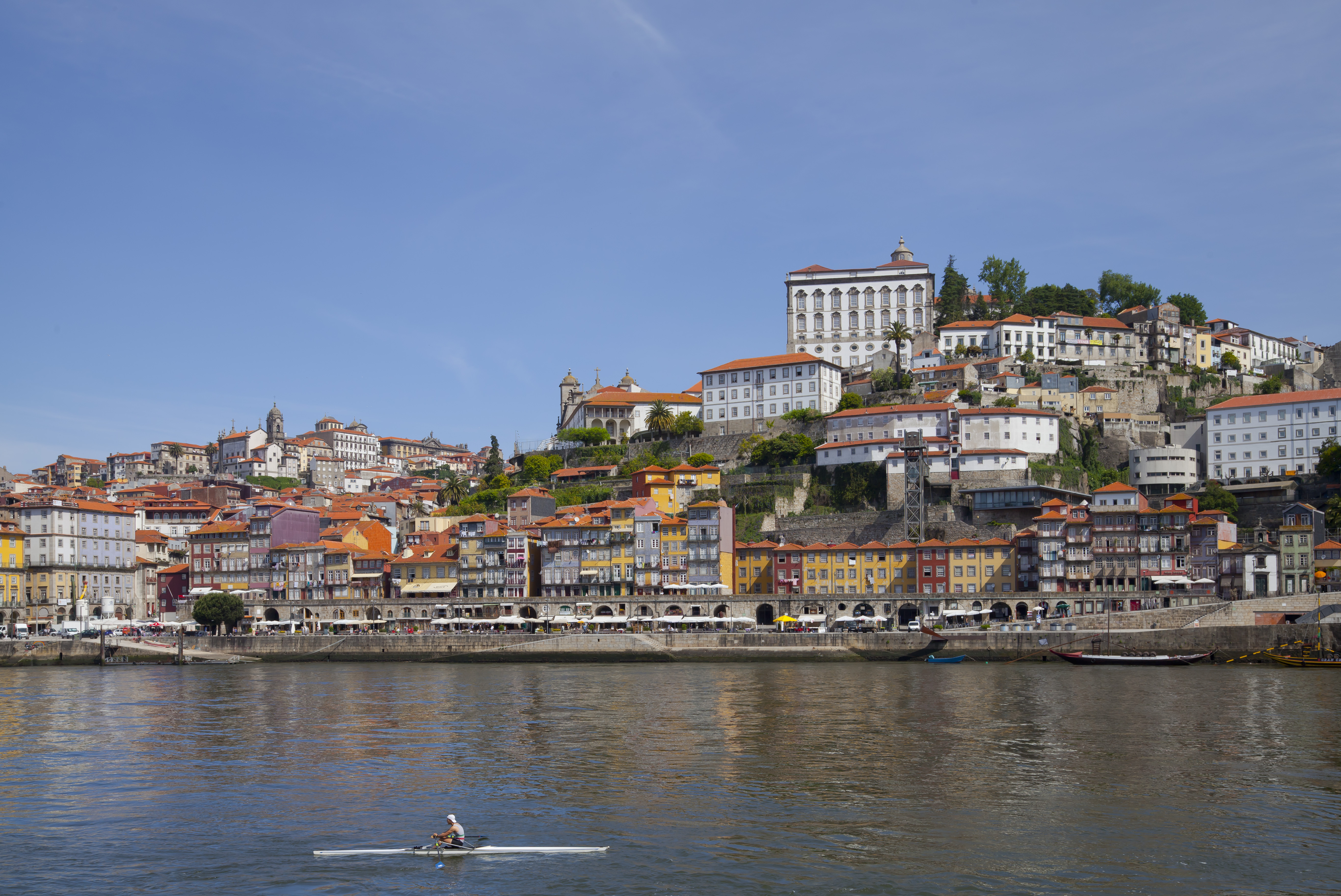 Profits du tourisme au Portugal